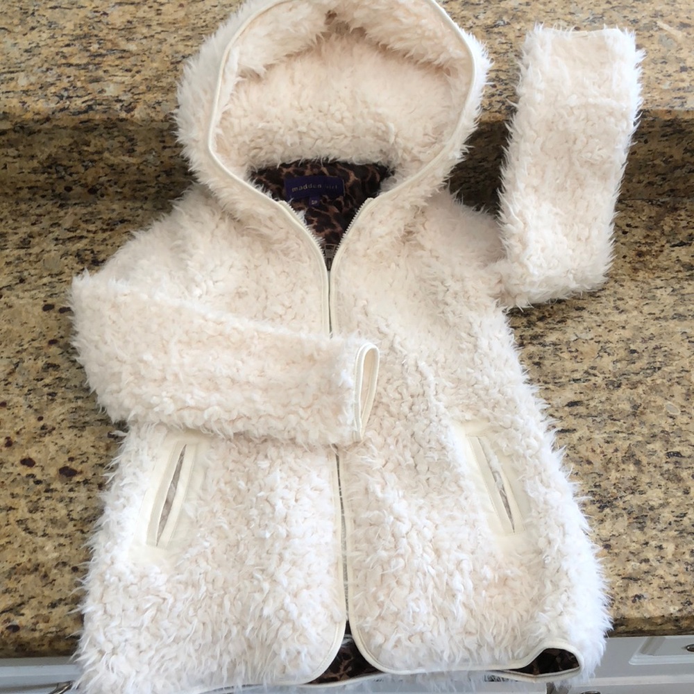 Madden girl fuzzy jacket Small